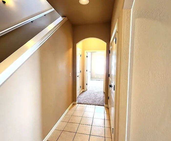 13705 Oxford Dr — Photo 20