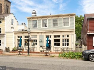 353 Farnsworth Ave #355, Bordentown, NJ 08505