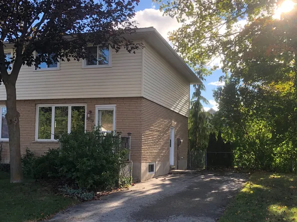 1079 Huron Ter, Kincardine, ON N2Z 1E6