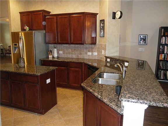 3rd image of 3535 Diamond Falls Cir
