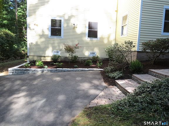 4th image of 61 West Road