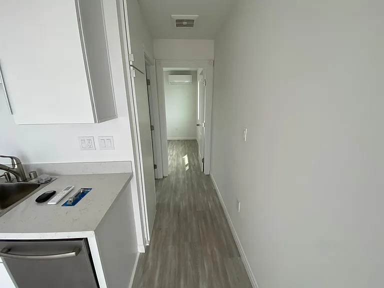 3638 Ethan Allen Ave — Photo 7