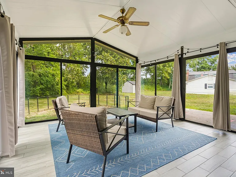 1205 Windermere Ct — Photo 18