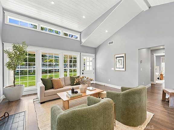 4th image of 11 Sorrel Ln