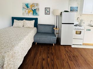 444 Lewers St, Honolulu, HI 96815
