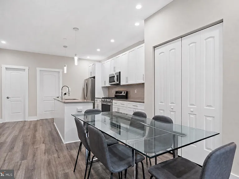 38 Randolph Pl NW #A — Photo 6