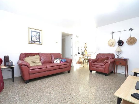 3rd image of 5432 Genoa Ln