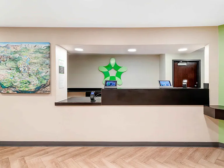 Lobby and Guest Check-in