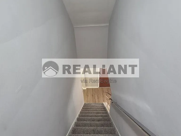 501 Hallam Ave — Photo 16