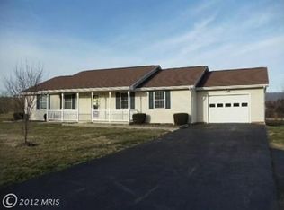 135 Deerfield Estates Dr, Stanley, VA 22851