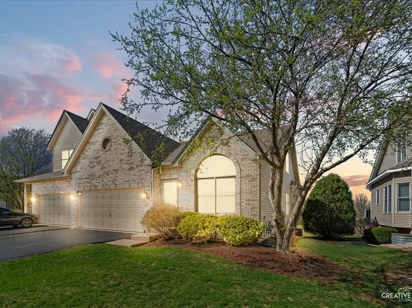 574 Sudbury Cir, Oswego, IL 60543