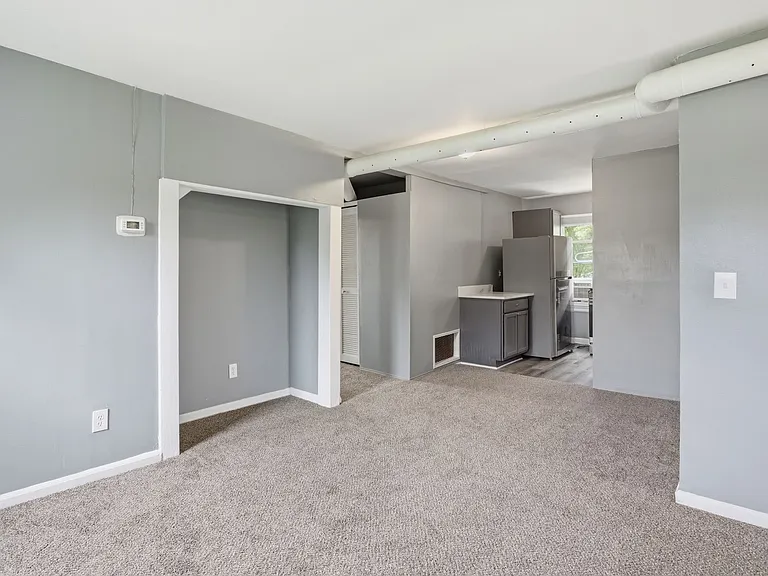 23060 Bernard St — Photo 6