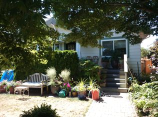 4017 40th Ave SW, Seattle, WA 98116