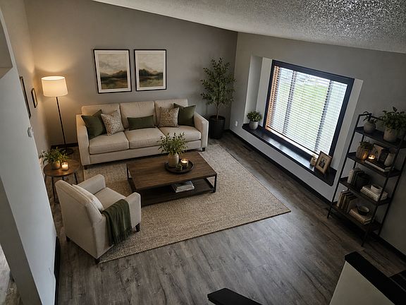 3rd image of 3616 Village Green Ln