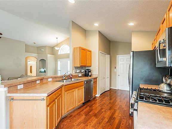 5th image of 2777 Falcon Crest Pl