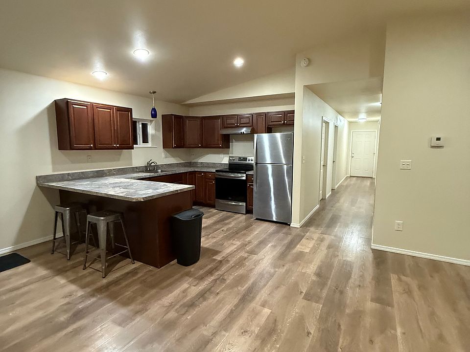 1st image of 1500 Sawmill Dr #B