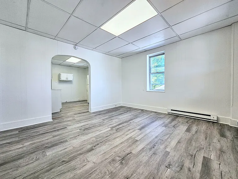 29 Drummond St #2 — Photo 3