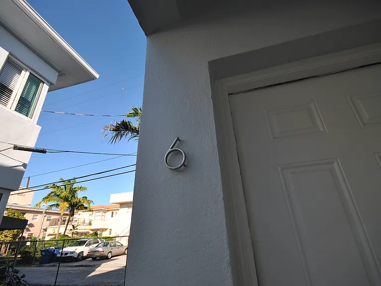 7315 Carlyle Ave #6 — Photo 4