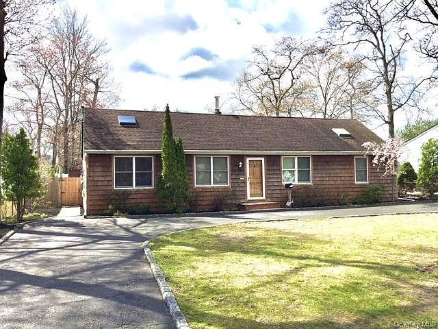 1st image of 56 Gwendolyn Place