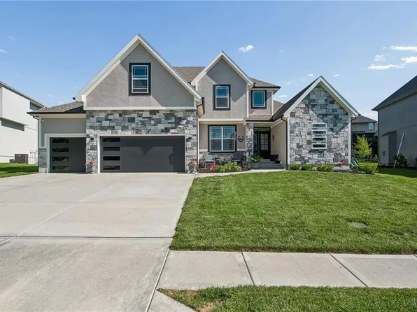 8112 NW 90th St, Kansas City, MO 64153