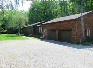 496 Holmes Hollow Rd, Charleston, WV 25312