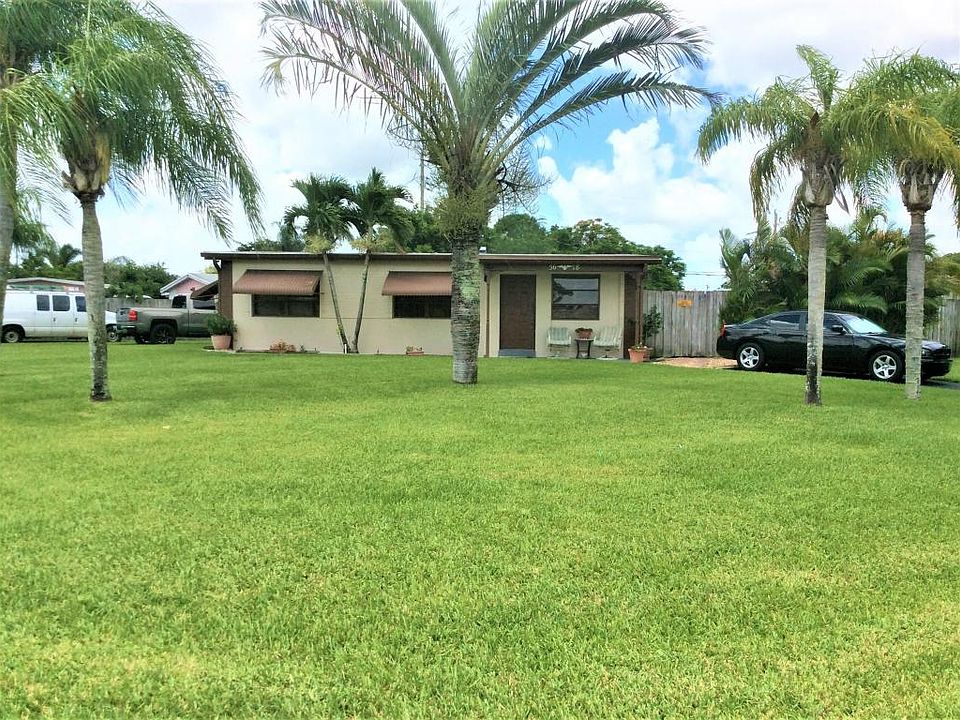1st image of 5618 Honeysuckle Dr