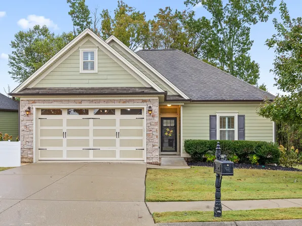 8460 Kennerly Ct, Ooltewah, TN 37363