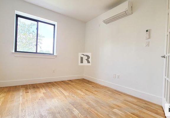 4th image of 69 Granite St #B