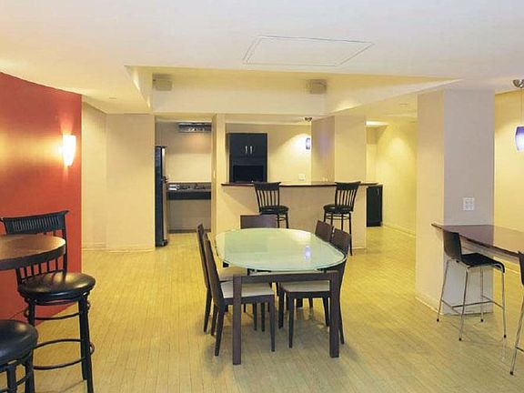 5th image of 185 Freeman St APT 140