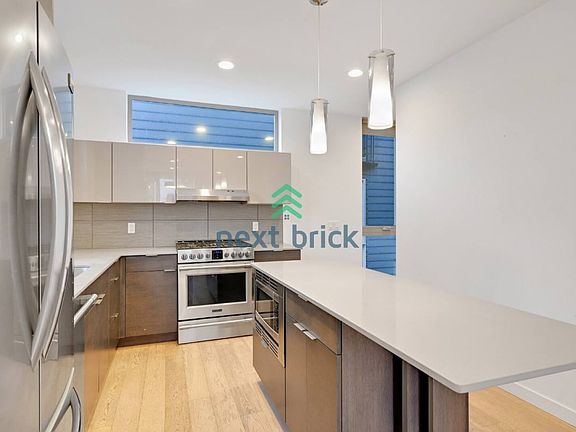 4th image of 8353 18th Ave NW #D