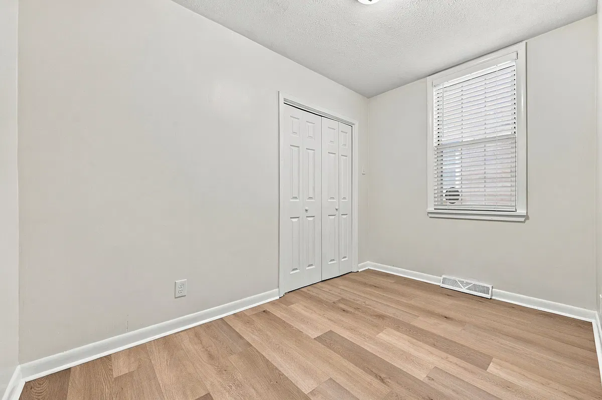 2 bed, 900 sqft, $1,325 — Photo 4