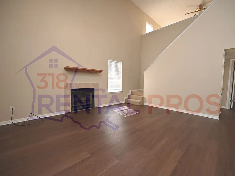 2414 Misty Ln — Photo 2