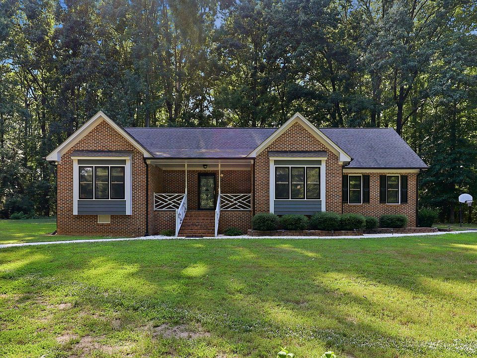 1st image of 946 Cooke Rd