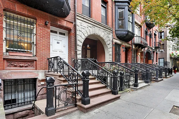 Sold by Corcoran | media 6