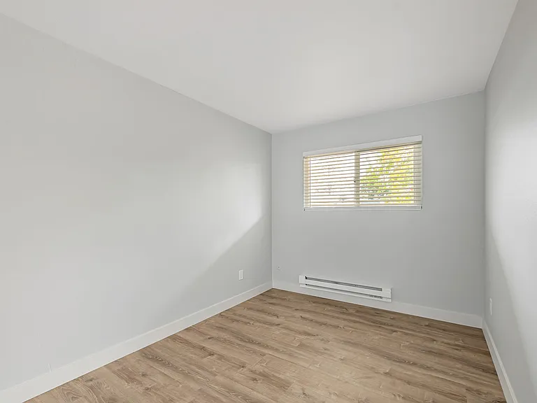 Silicon Valley Apartments — Photo 32