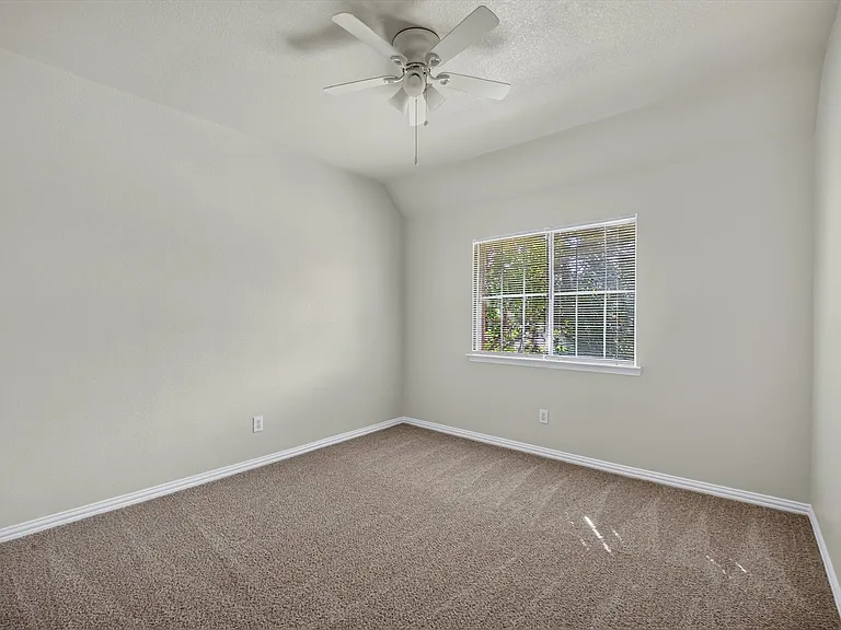 1145 Pedernales Trl — Photo 20