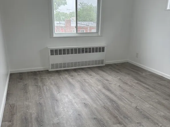 (undisclosed Address), College Pt, NY 11356