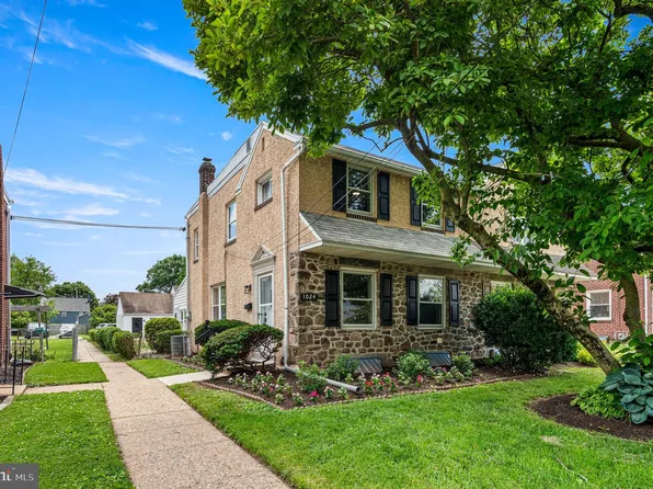 1024 W Bridge St, Phoenixville, PA 19460