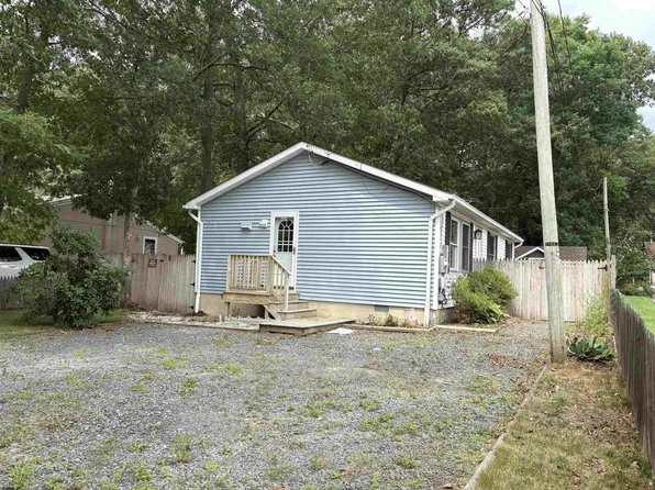 409 Spruce Ave, Galloway, NJ 08205