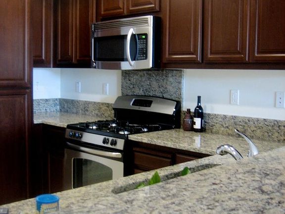 5th image of 1279 Westbury Dr