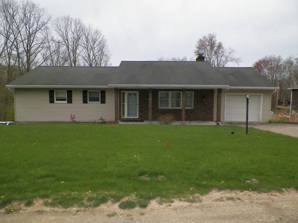 109 Charles St, Punxsutawney, PA 15767