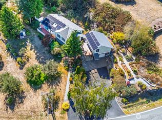 15393 Deception Rd, Anacortes, WA 98221