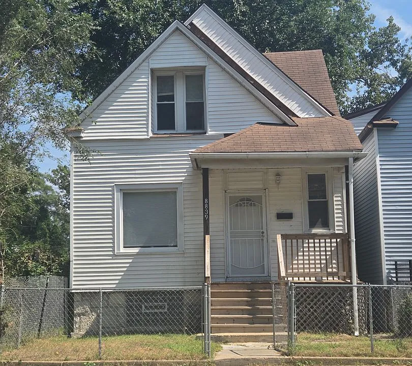 8839 S Princeton Ave