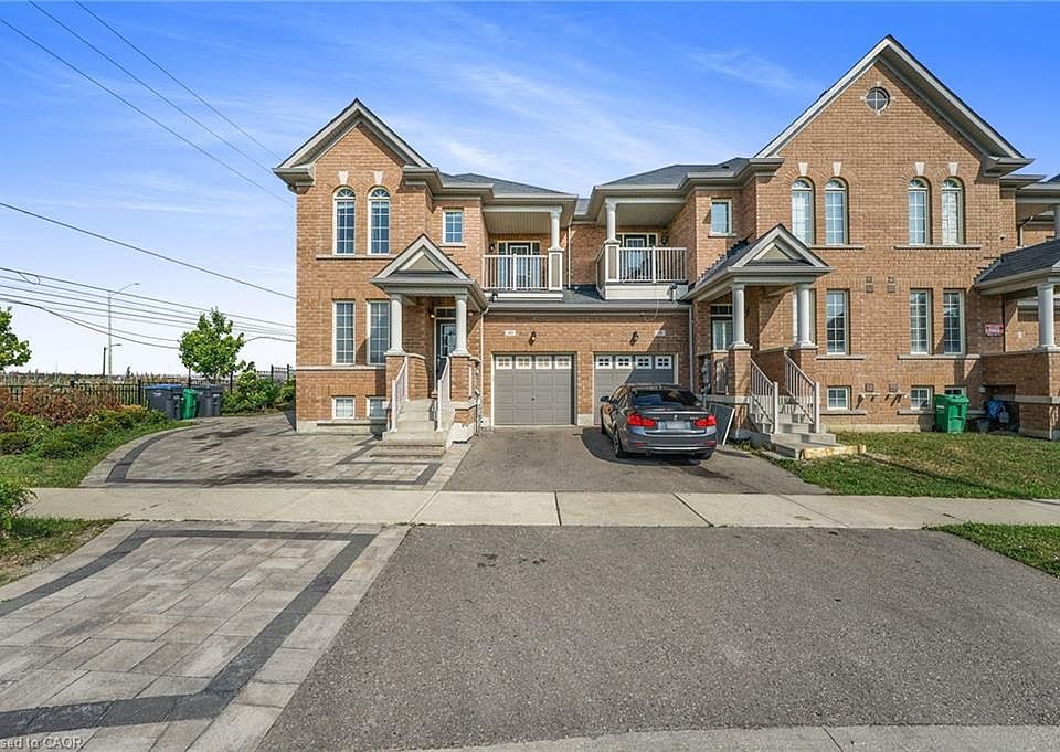 1st image of 40 Spokanne St N