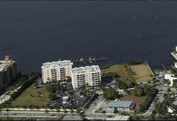 2nd image of 2885 Palm Beach Blvd #501