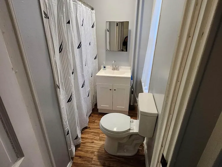 1321 Good St #1 — Photo 7