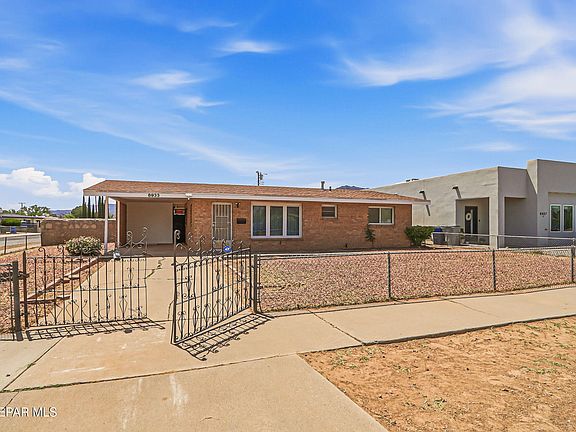 3rd image of 8933 Mount Rushmore Ln