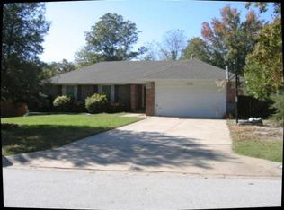 2433 S Barcliff Ave, Springfield, MO 65804