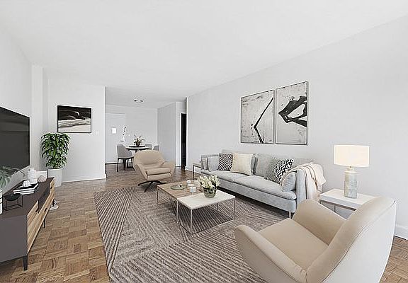 3rd image of 353 E 83rd St APT 20B