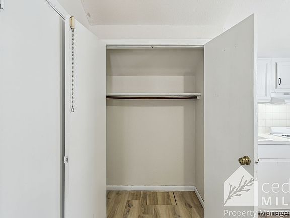 5th image of 1728 N Hillside Ave #B
